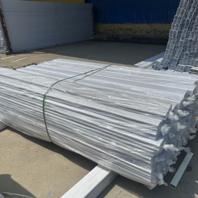 Weather Resistant PVC Privacy Fence 6x8ft Customized Szie Privacy Style