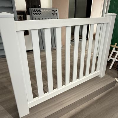 White Vinyl Pvc Garden Fence Waterproof UV Resistant Long Lasting
