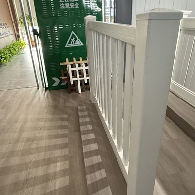 PVC coating Smooth Vinyl Fencing Around Pool Low Maintenance 8ft Wide