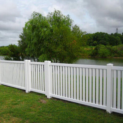 Low Maintenance pvc garden fence Anti Corrosion White Vinyl Barrier