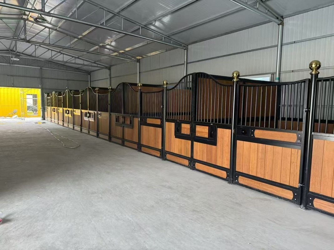 Safe Temporary Horse Stalls With Weather Resistant Panels And Secure Gates Providing Long Lasting Horse Care
