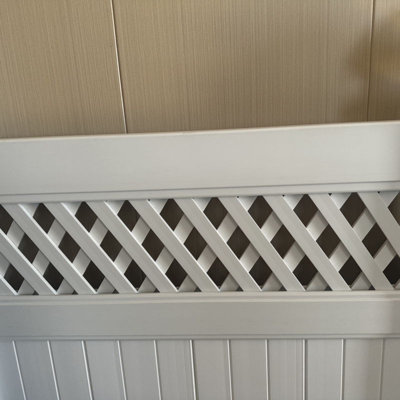 Post 2.59m Pvc Composite Fence Panels Eco Friendly Adjustable Size