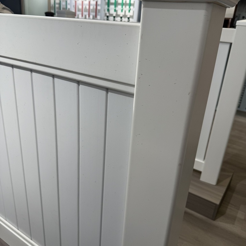 Environmental Friendly 100% Virgin PVC Privacy Fence UV Resistant