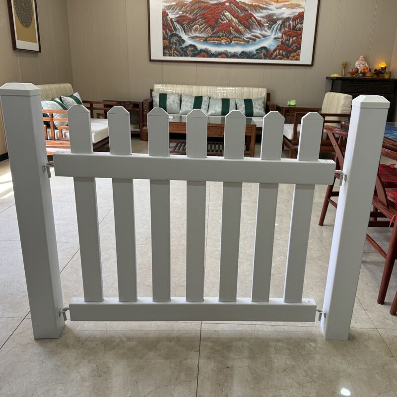 Slatted Design PVC Garden Fence Good Ventilation Easy Clean Surface