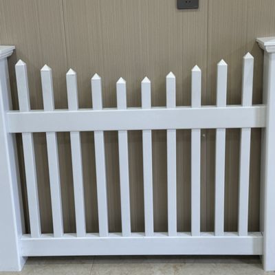 Hàng rào cọc PVC trắng vinyl bền bỉ thân thiện với môi trường 4*8FT