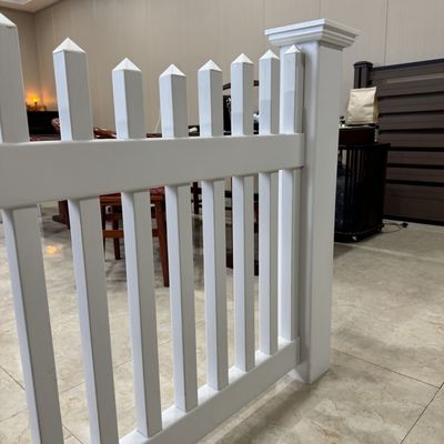 High Easy Maintain Closed Picket Vinyl Fence 4ft Use Strong Stable